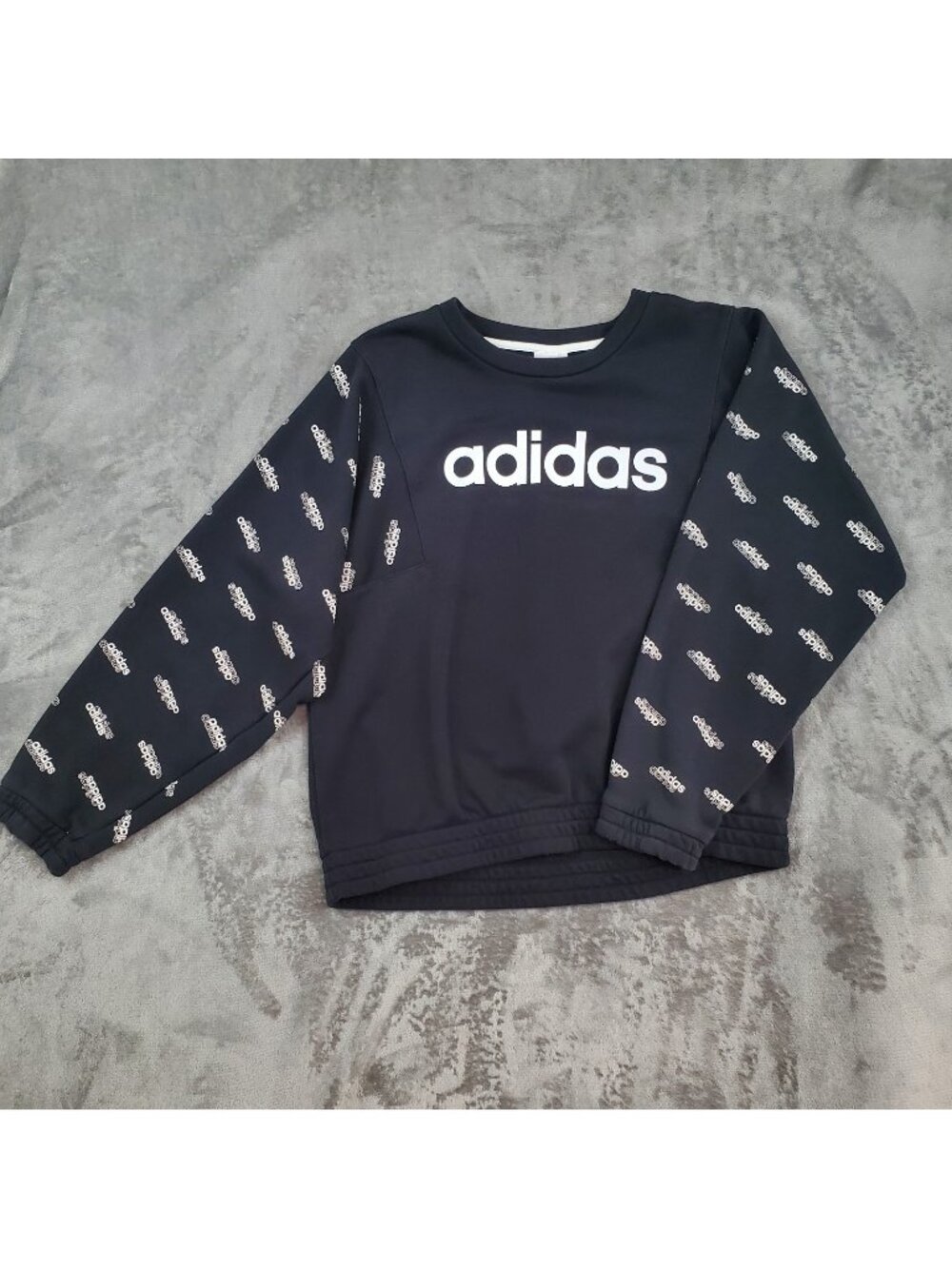 Adidas Sweatshirt Womens S Crewneck Repeat Logo Graphic Black White Athletic EUC